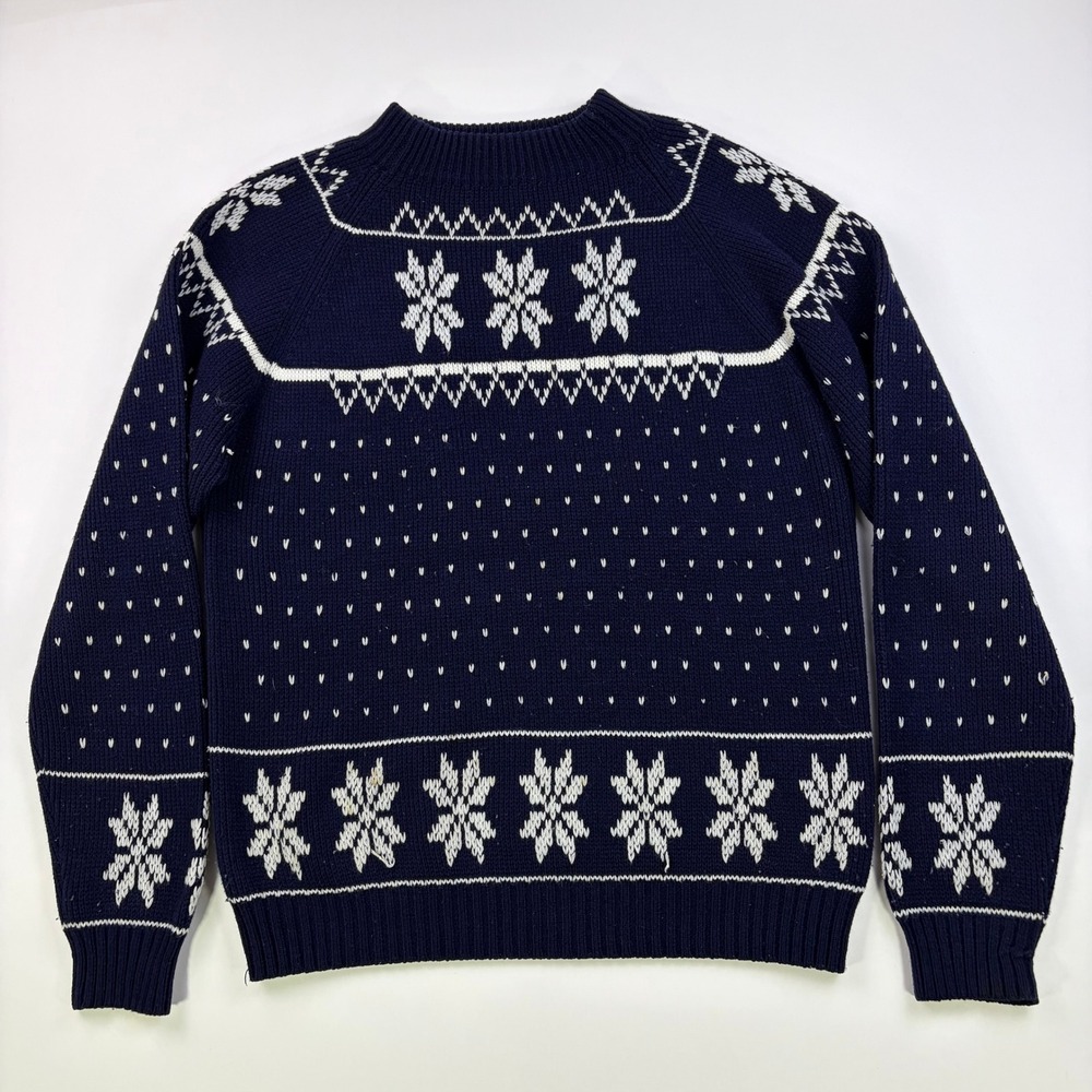 JCPenney Vintage Snowflake Knit Sweater Men Medium Navy Blue Fair Isle Winter